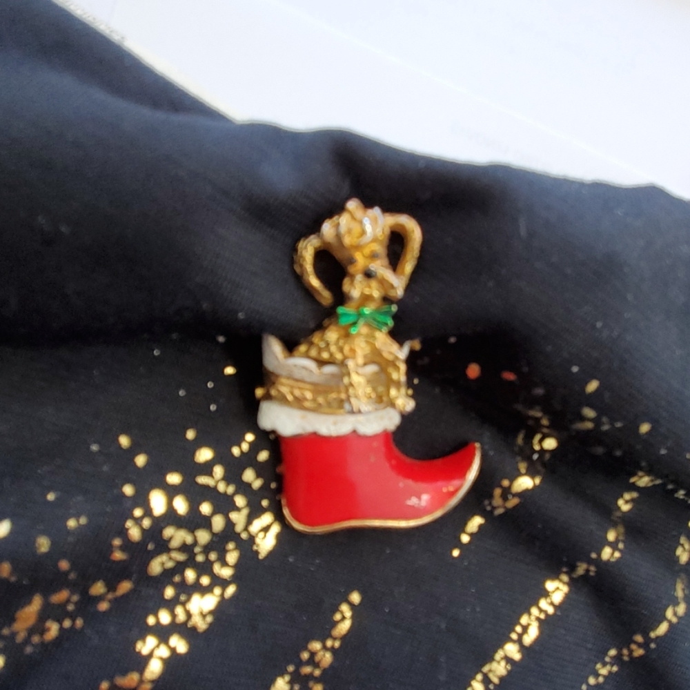Pin - Picture 3 of 3